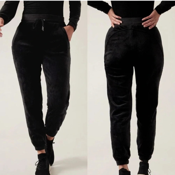 Athleta Double Cozy Karma Black Velour Fleece Plush Sweat pant Jogger Athleisure - Picture 1 of 15